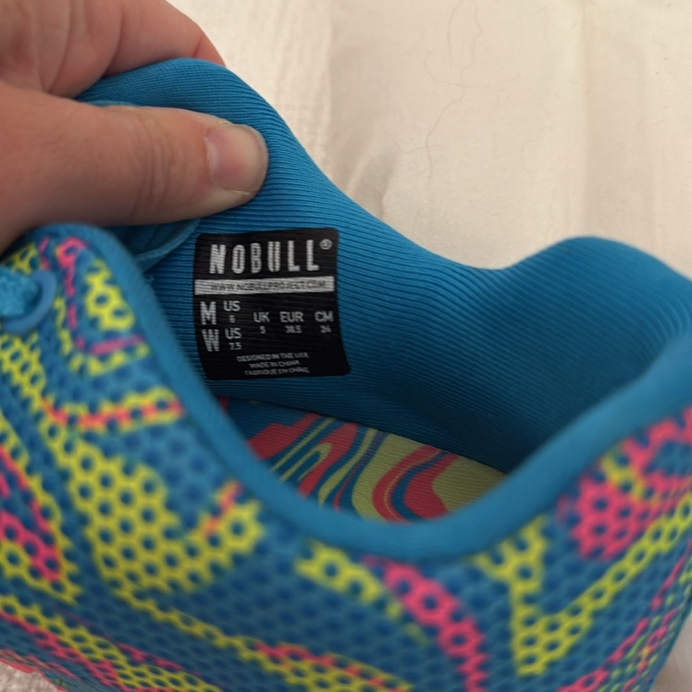 NOBULL neon swirl trainers - Picture 3 of 4